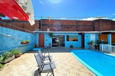 Casa à venda com 230m², 3 quartos e 5 vagasPiscina
