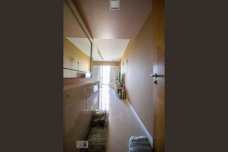 Sala de apartamento para alugar com 2 quartos, 99m² em Barra da Tijuca, Rio de Janeiro