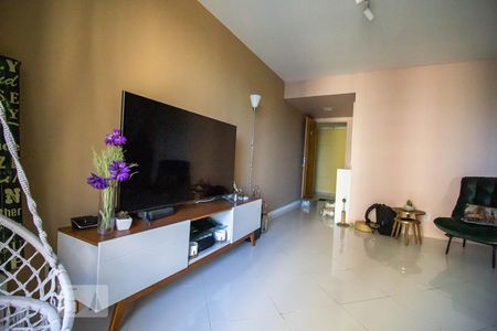 Sala de apartamento para alugar com 2 quartos, 99m² em Barra da Tijuca, Rio de Janeiro