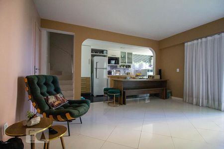 Sala de apartamento para alugar com 2 quartos, 99m² em Barra da Tijuca, Rio de Janeiro