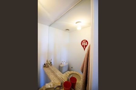 Apartamento para alugar com 100m², 2 quartos e 1 vaga Apartamento para alugar com 100m², 2 quartos e 1 vagaLavabo