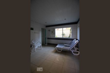 Apartamento para alugar com 100m², 2 quartos e 1 vaga Apartamento para alugar com 100m², 2 quartos e 1 vagaSaúna