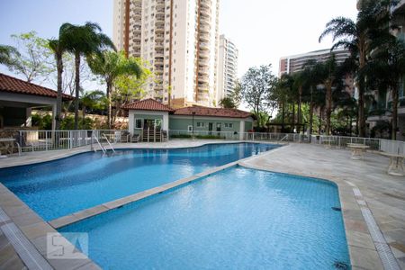Apartamento para alugar com 100m², 2 quartos e 1 vaga Apartamento para alugar com 100m², 2 quartos e 1 vagaÁrea comum - Piscina