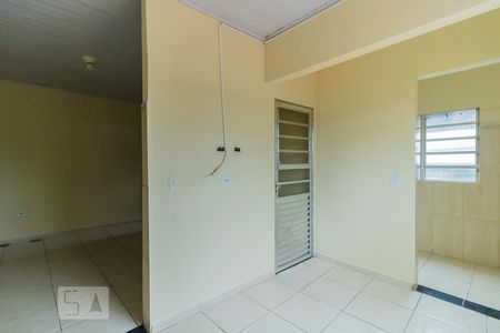 Sala de casa para alugar com 2 quartos, 55m² em Parque Císper, São Paulo