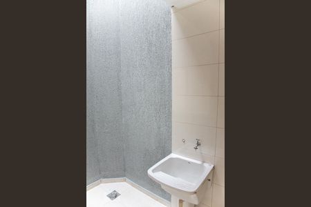 Casa de condomínio à venda com 80m², 3 quartos e 1 vagaÁrea de Serviço