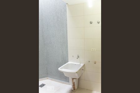 Casa de condomínio à venda com 80m², 3 quartos e 1 vagaÁrea de Serviço