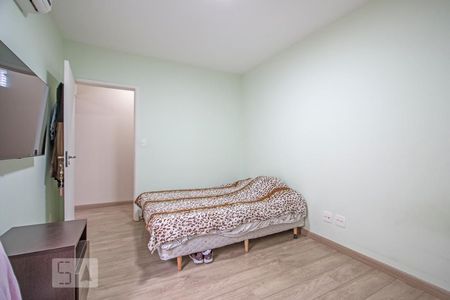 Casa à venda com 150m², 3 quartos e 3 vagas Casa à venda com 150m², 3 quartos e 3 vagasQuarto 2