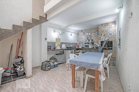 Casa à venda com 150m², 3 quartos e 3 vagas Casa à venda com 150m², 3 quartos e 3 vagasQuintal e Espaço Gourmet