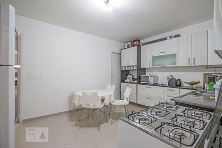 Casa à venda com 150m², 3 quartos e 3 vagas Casa à venda com 150m², 3 quartos e 3 vagasCozinha