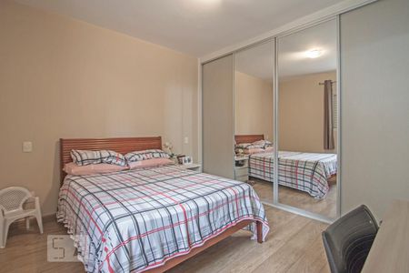 Casa à venda com 150m², 3 quartos e 3 vagas Casa à venda com 150m², 3 quartos e 3 vagasSuite