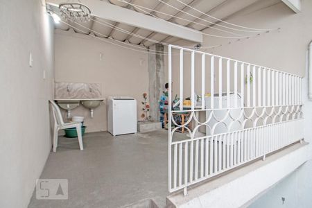 Casa à venda com 150m², 3 quartos e 3 vagas Casa à venda com 150m², 3 quartos e 3 vagasLavanderia