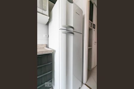 Apartamento à venda com 45m², 2 quartos e 1 vagaCozinha - Geladeira