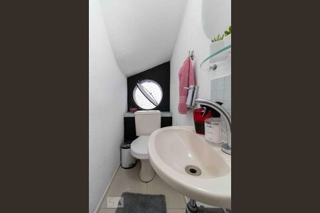 Lavabo de casa à venda com 3 quartos, 150m² em Quinta da Paineira, São Paulo