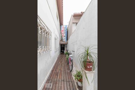 Casa à venda com 150m², 3 quartos e 2 vagasÁrea Externa - Lateral