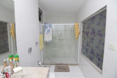 Apartamento à venda com 163m², 3 quartos e 1 vagaBanheiro do Quarto 2 - Suíte