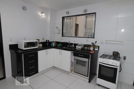Apartamento à venda com 163m², 3 quartos e 1 vagaCozinha