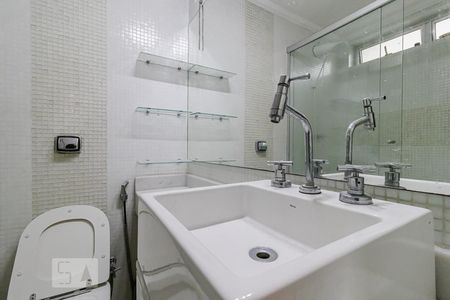 Apartamento à venda com 84m², 3 quartos e 1 vaga Apartamento à venda com 84m², 3 quartos e 1 vagaBanheiro da Suíte