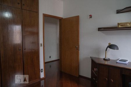 Apartamento à venda com 196m², 4 quartos e 2 vagasQuarto  2