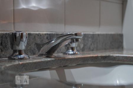 Apartamento à venda com 196m², 4 quartos e 2 vagasPia Banheiro