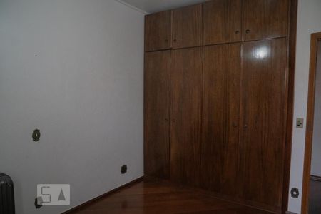 Apartamento à venda com 196m², 4 quartos e 2 vagasQuarto  2