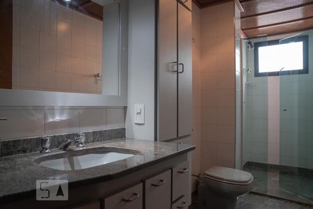 Apartamento à venda com 196m², 4 quartos e 2 vagasBanheiro