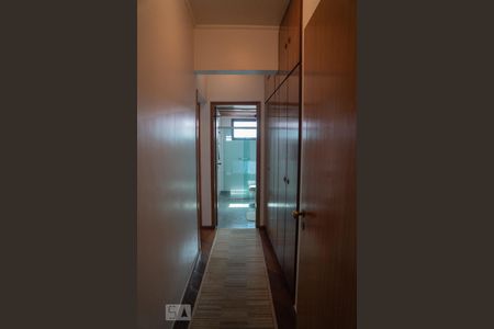 Apartamento à venda com 196m², 4 quartos e 2 vagasCorredor