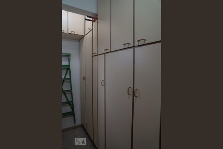 Apartamento à venda com 196m², 4 quartos e 2 vagasÁrea de Serviço