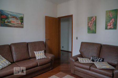 Apartamento à venda com 196m², 4 quartos e 2 vagasQuarto 