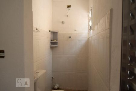 Banheiro da Suíte 1 de casa à venda com 5 quartos, 300m² em Vila Santa Virginia, São Paulo