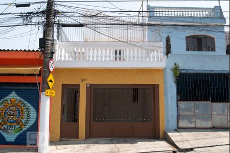 Fachada de casa à venda com 5 quartos, 300m² em Vila Santa Virginia, São Paulo