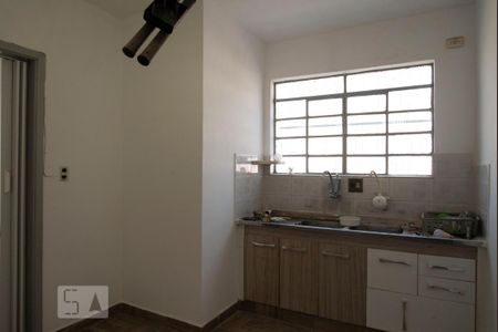 Cozinha de casa à venda com 5 quartos, 300m² em Vila Santa Virginia, São Paulo
