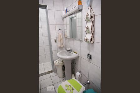 Casa à venda com 150m², 3 quartos e 1 vagaBanheiro 1