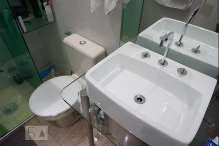 Casa à venda com 150m², 3 quartos e 2 vagasBanheiro Social