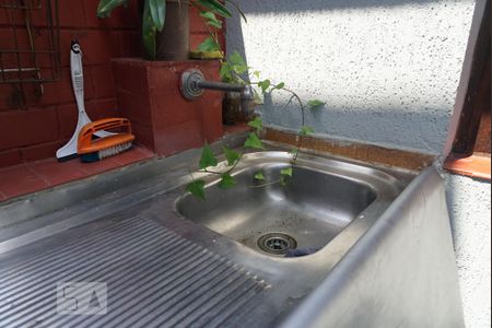 Casa à venda com 150m², 3 quartos e 2 vagasChurrasqueira