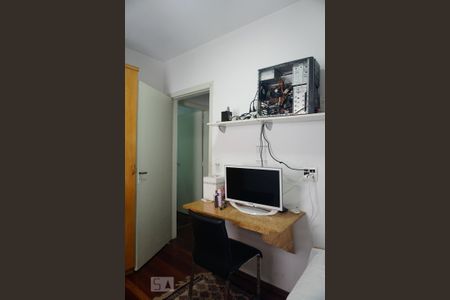 Casa à venda com 150m², 3 quartos e 2 vagasQuarto 2