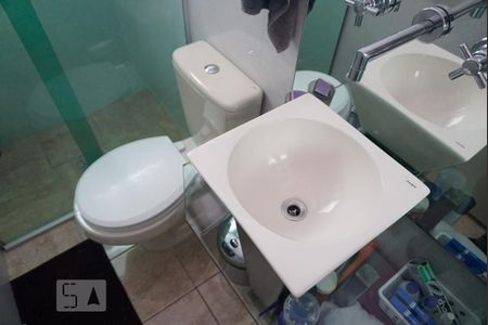 Casa à venda com 150m², 3 quartos e 2 vagasBanheiro da Suíte