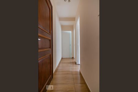 Apartamento à venda com 55m², 2 quartos e 1 vaga Apartamento à venda com 55m², 2 quartos e 1 vagaCorredor