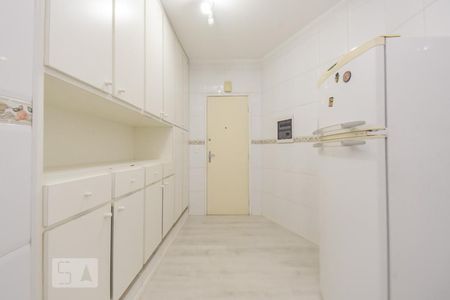 Apartamento para alugar com 200m², 4 quartos e sem vagaCozinha
