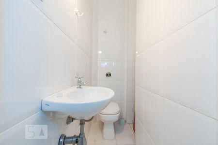 Apartamento para alugar com 200m², 4 quartos e sem vagaBanheiro de Serviço
