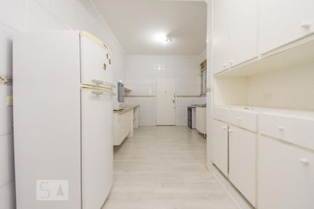Apartamento para alugar com 200m², 4 quartos e sem vagaCozinha