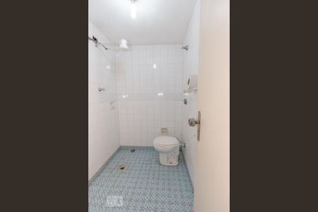 Casa para alugar com 115m², 3 quartos e 2 vagas Casa para alugar com 115m², 3 quartos e 2 vagasBanheiro de Serviço