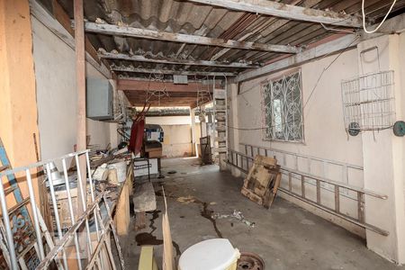 Casa à venda com 360m², 4 quartos e 8 vagasQuintal 