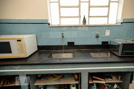 Casa à venda com 360m², 4 quartos e 8 vagasCopa - Cozinha