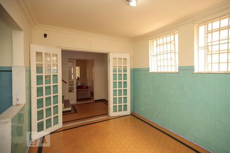 Casa à venda com 360m², 4 quartos e 8 vagasCopa - Cozinha