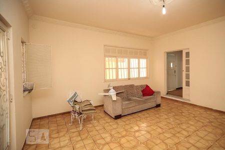 Sala de casa à venda com 4 quartos, 360m² em Pilares, Rio de Janeiro