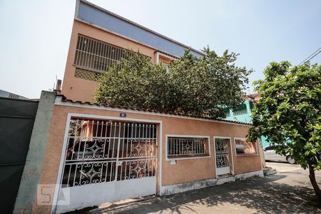 Casa à venda com 360m², 4 quartos e 8 vagasFachada 