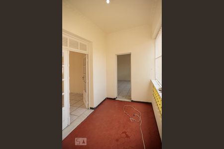 Casa à venda com 360m², 4 quartos e 8 vagasVaranda Quartos