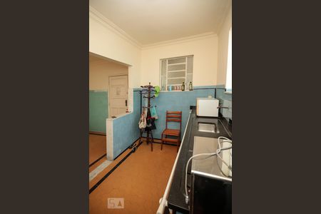 Casa à venda com 360m², 4 quartos e 8 vagasCopa - Cozinha