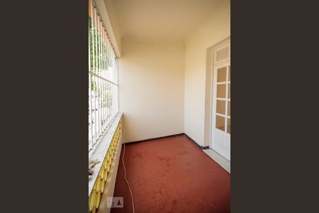 Casa à venda com 360m², 4 quartos e 8 vagasVaranda Quartos
