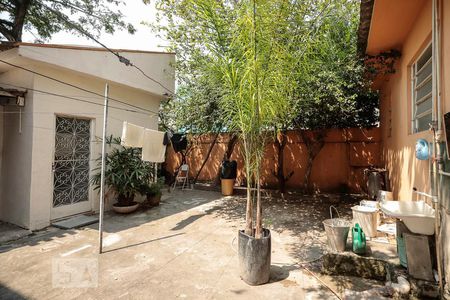 Casa à venda com 360m², 4 quartos e 8 vagasQuintal 